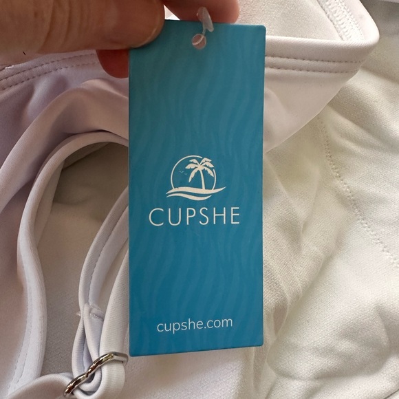 🛍️NWT Cupshe Blue and White One Piece Swimwear with Color Block Design XL - Picture 6 of 9